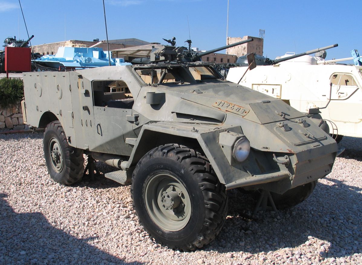 BTR-40_(A).jpg