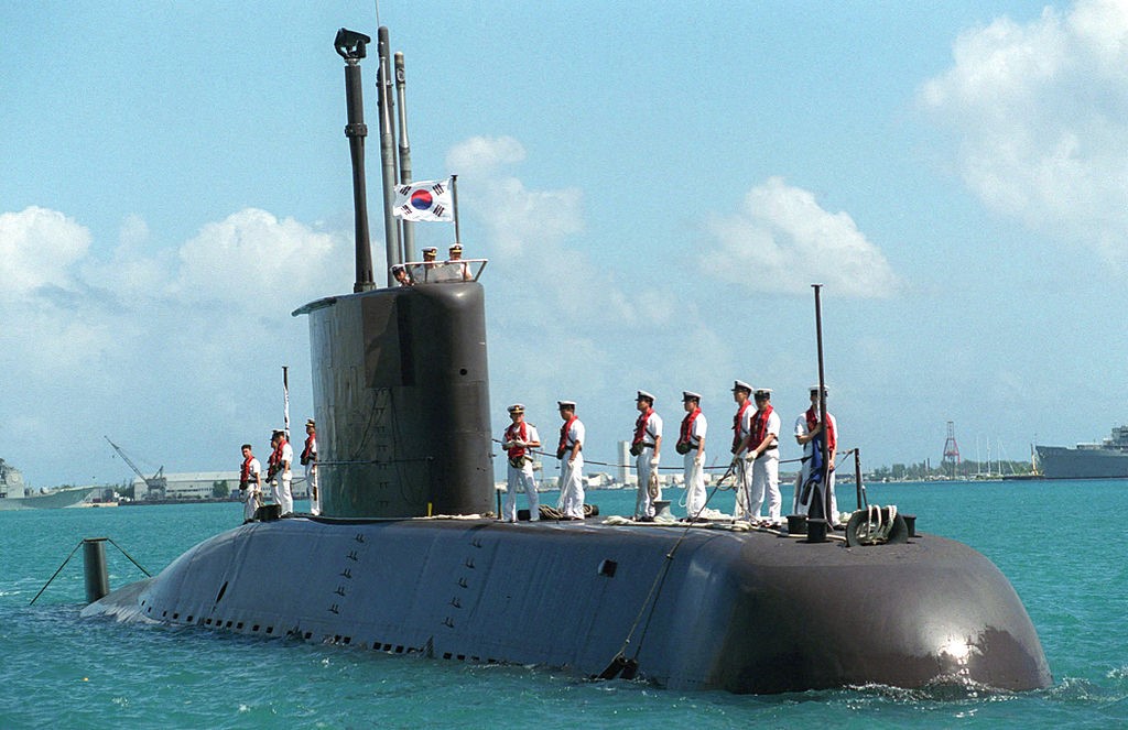Jang_Bogo-class_submarine(CC).jpg