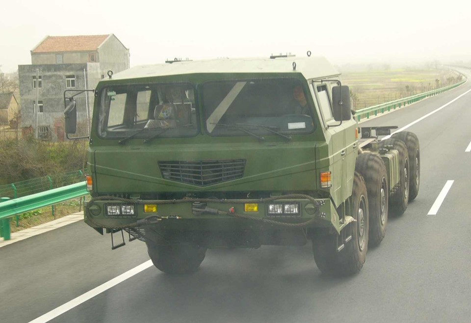 WS2400_Chassis_(C).jpg
