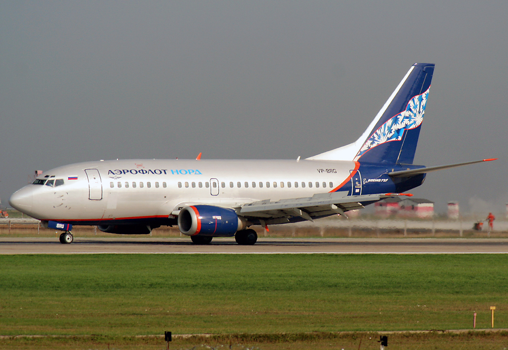 Boeing_737-500(B).jpg
