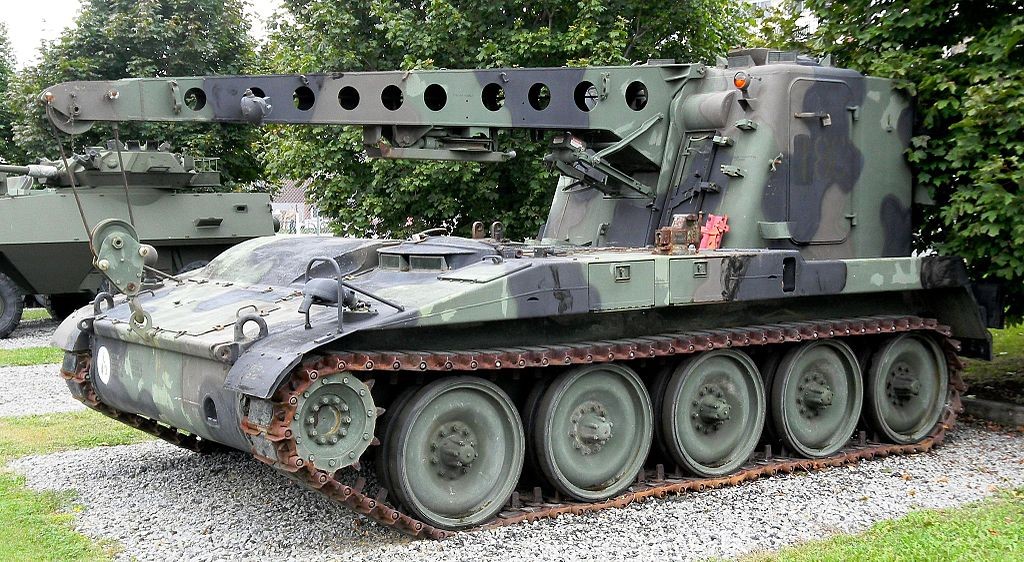 M578_American_Tracked_(C).jpg
