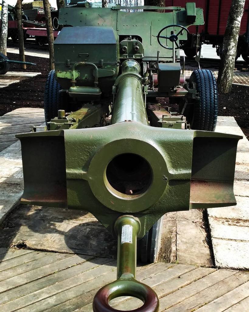2A45_(C).jpg