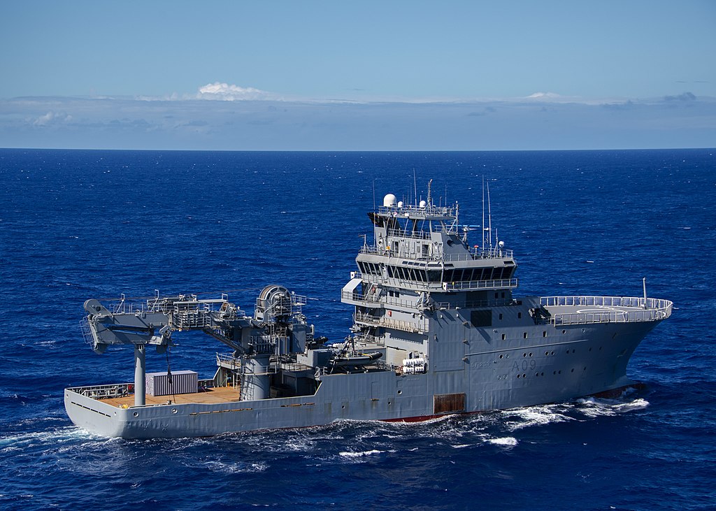 HMNZS_Manawanui_(A).jpg