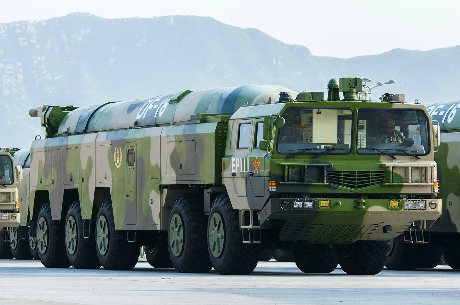 Dong_Feng-16_(CSS-11)(b).jpg