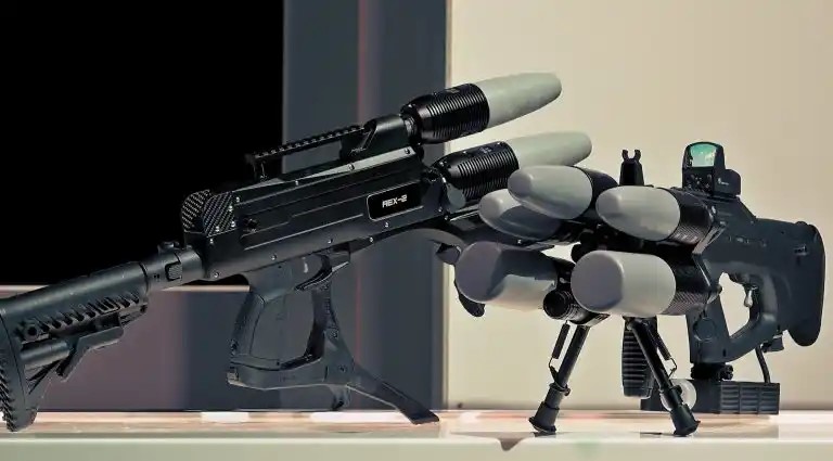 Zala_Rex2_Gun_(B).jpg