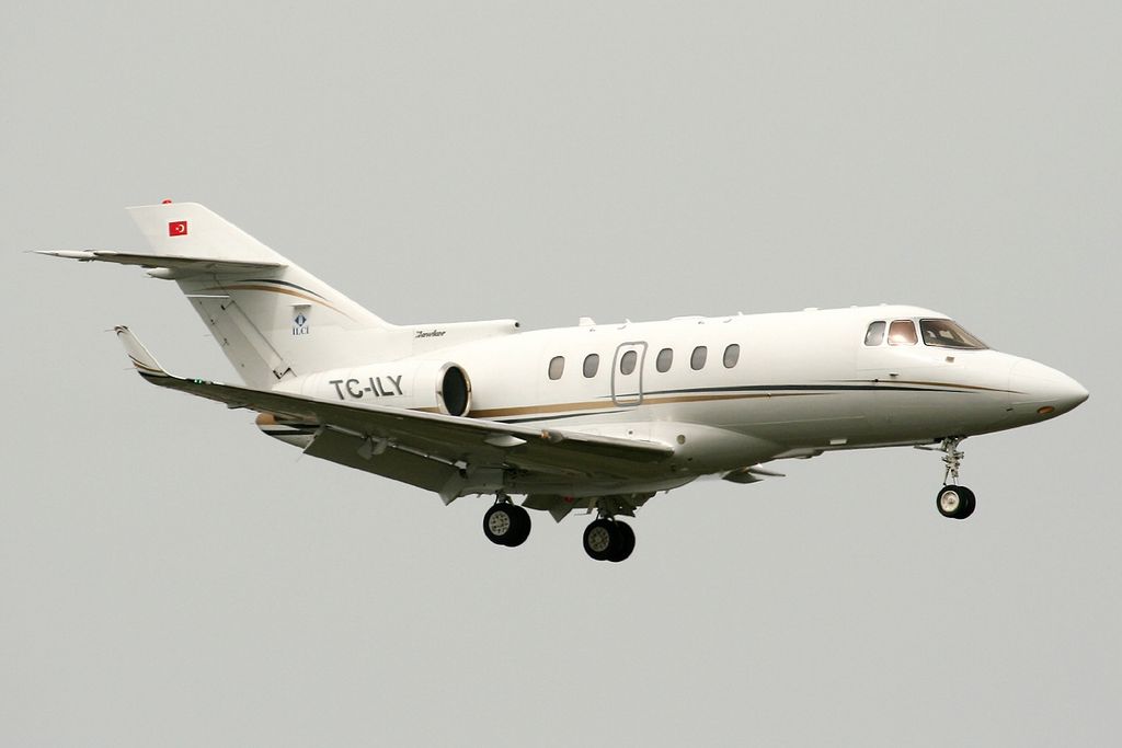 Hawker_800(C).jpg