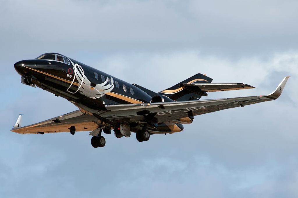 Hawker_800(B).jpg