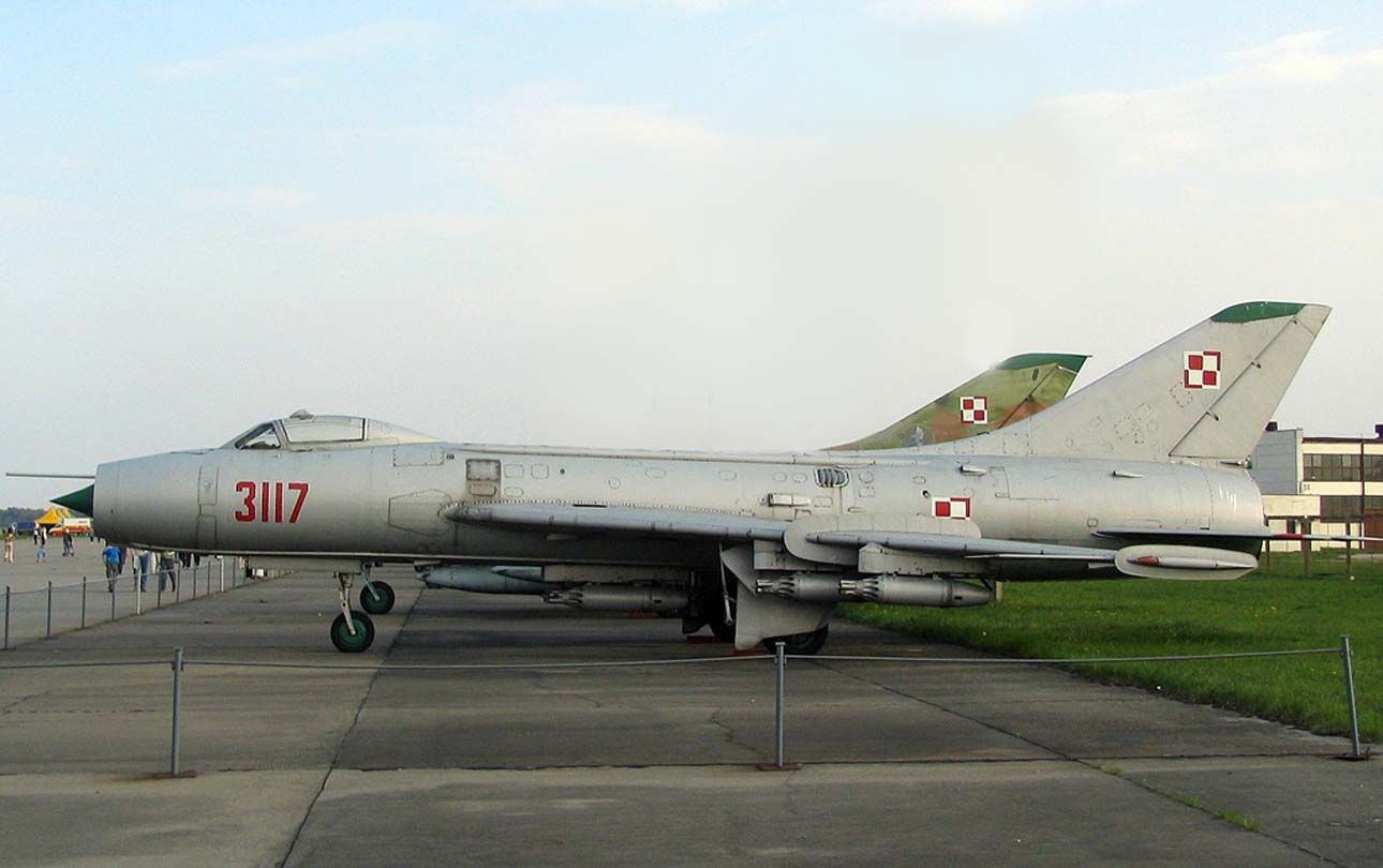 Su-7_Fitter_ground-attack_fighter(C).jpg