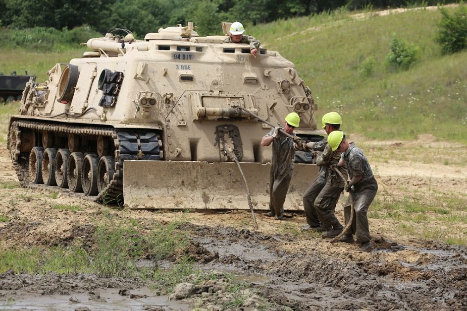 M88A1Rec(B).jpg
