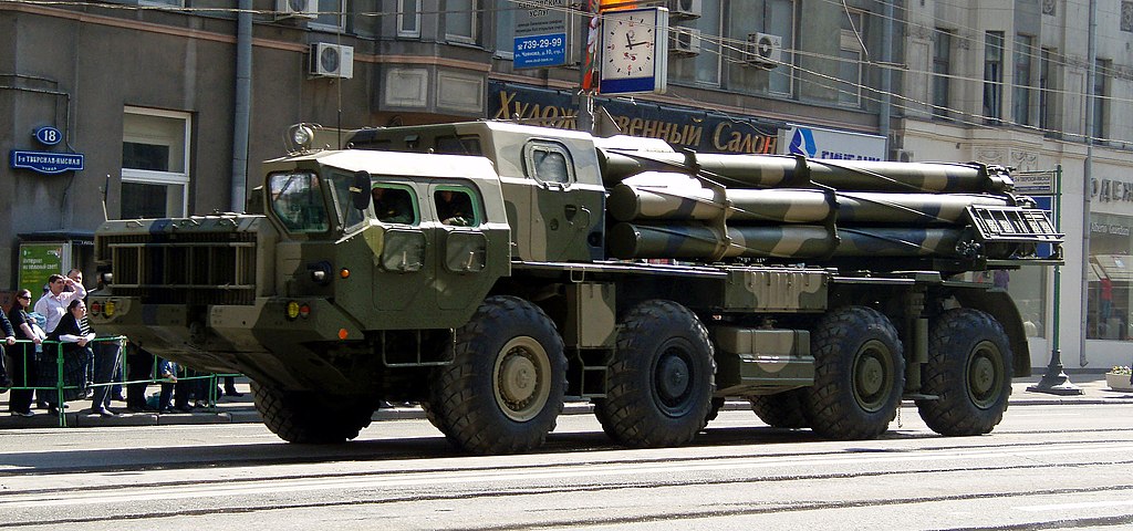 BM-30_Smerch(B).jpg