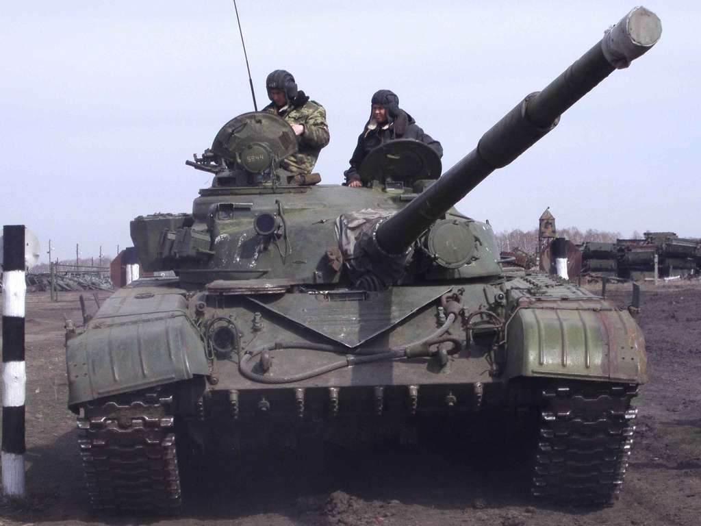 T-72_MBT_(B).jpg