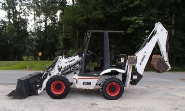 BobcatB300(B).jpg