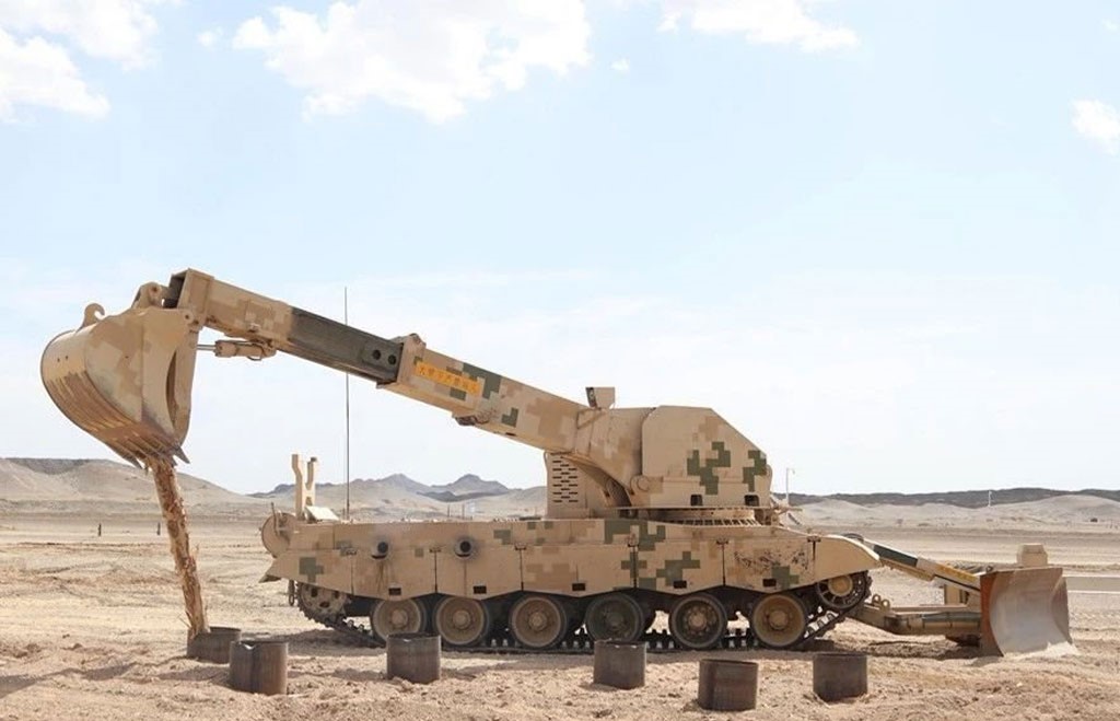 GCZ-112_Chinese_Tracked_(CC).jpg