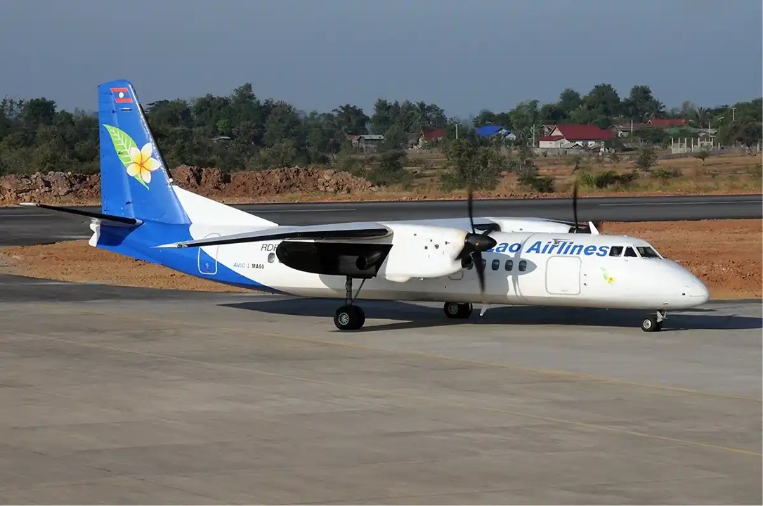 Xian_MA60_Airliner_(B).jpg
