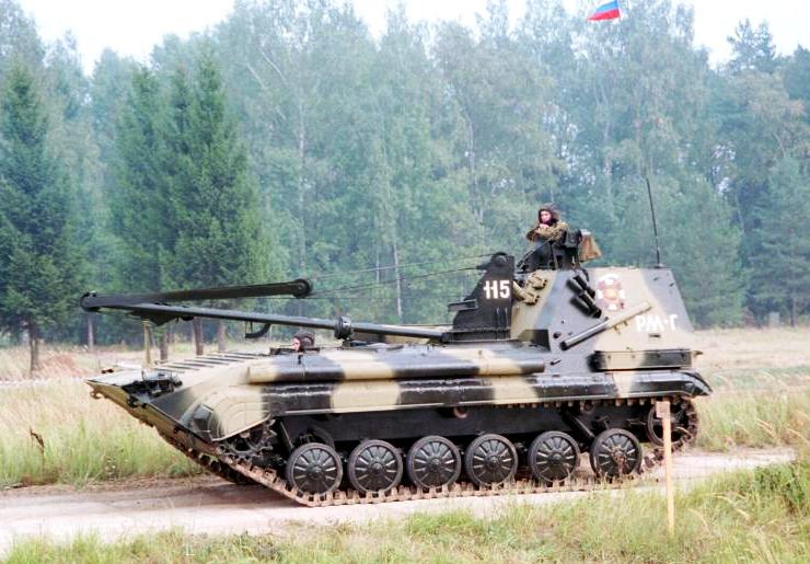 RM-G_tracked_repair_vehicle_(B).jpg