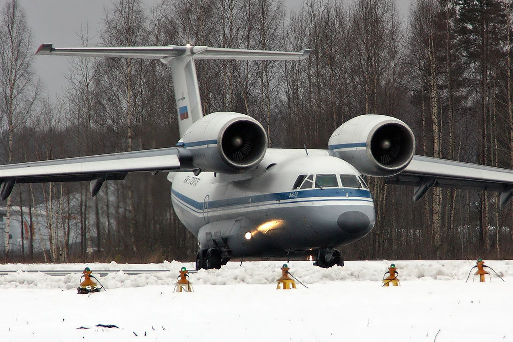 Antonov_An-72_Coaler_(CC).jpg