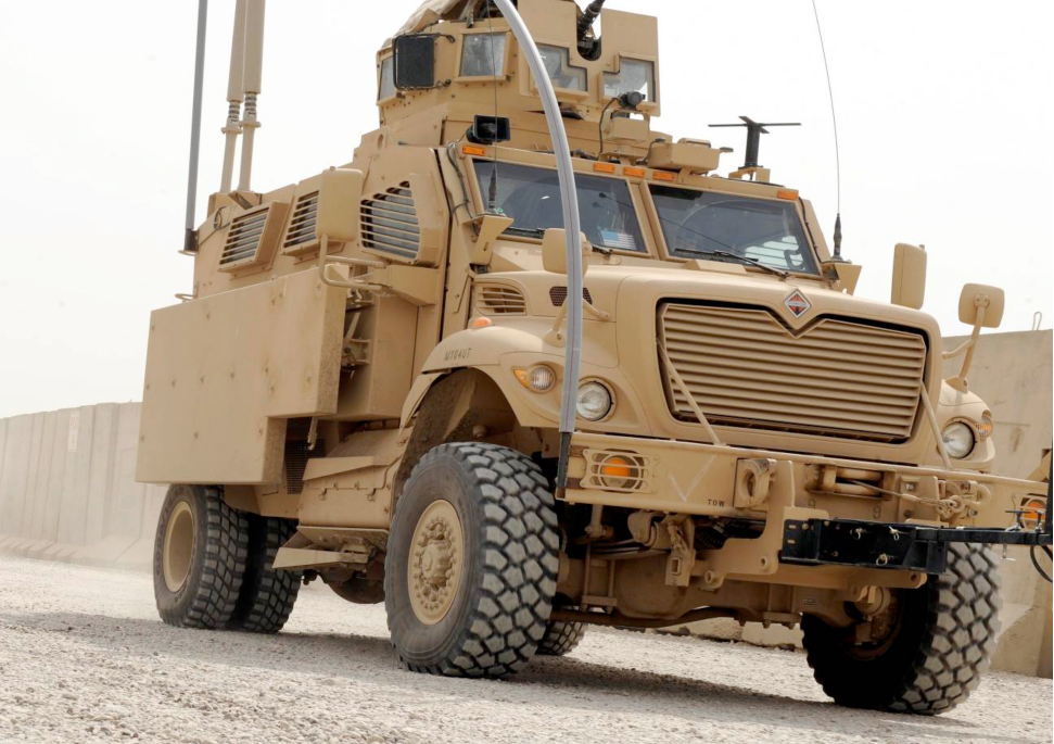 MaxxPro_Plus_M1234(B).jpg