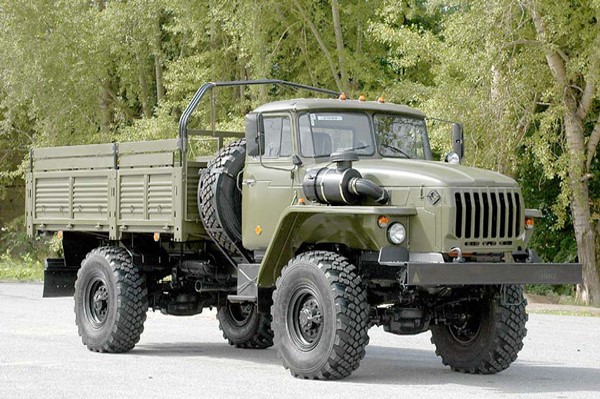 Ural_43206_(C).jpg