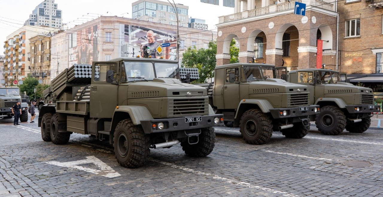 BM-21U_Grad_(C).jpg