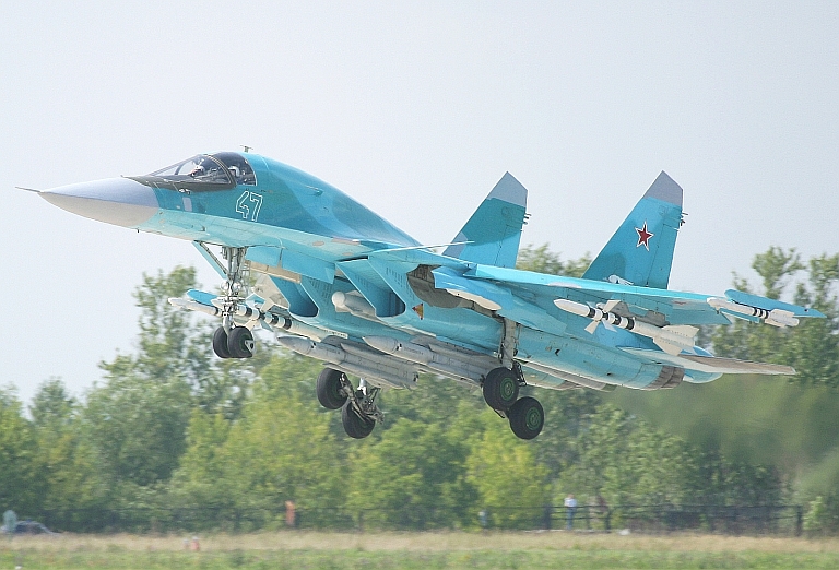 Sukhoi_Su-34_(D).jpg
