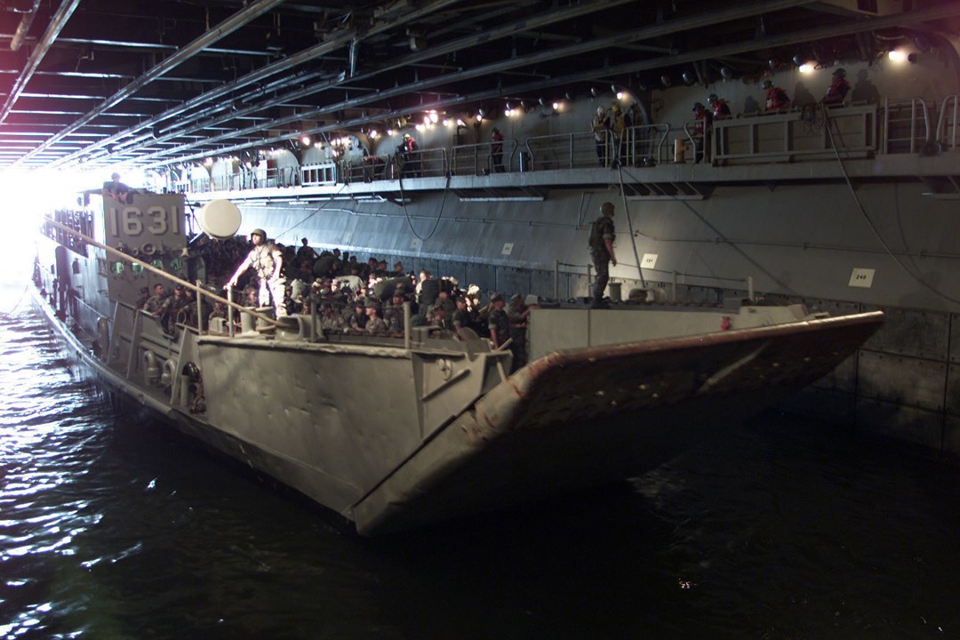 m02006112000084.jpg