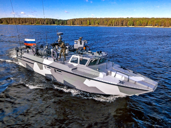 BK-16_High-Speed_Landing_Craft_(FF).jpg
