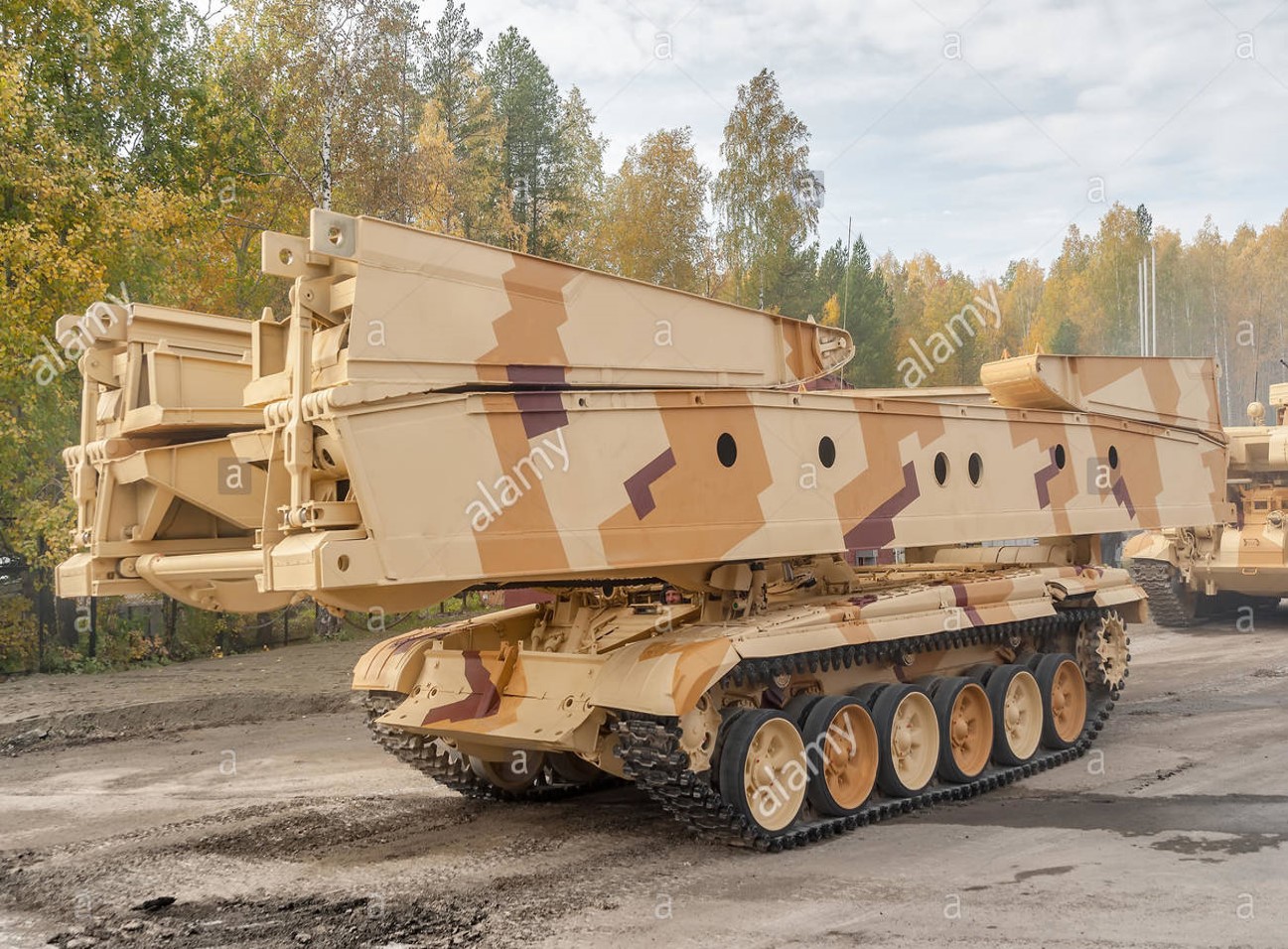 MTU-72_(F).jpg