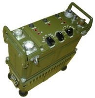 R-168-5UN(1)E_Russian_VHF_(CC).jpg