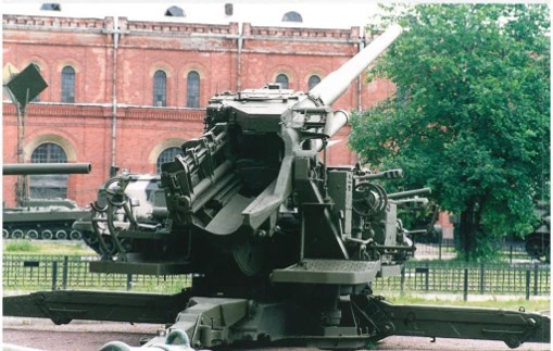 KS-30_Air_Defense_Gun_(DD).jpg