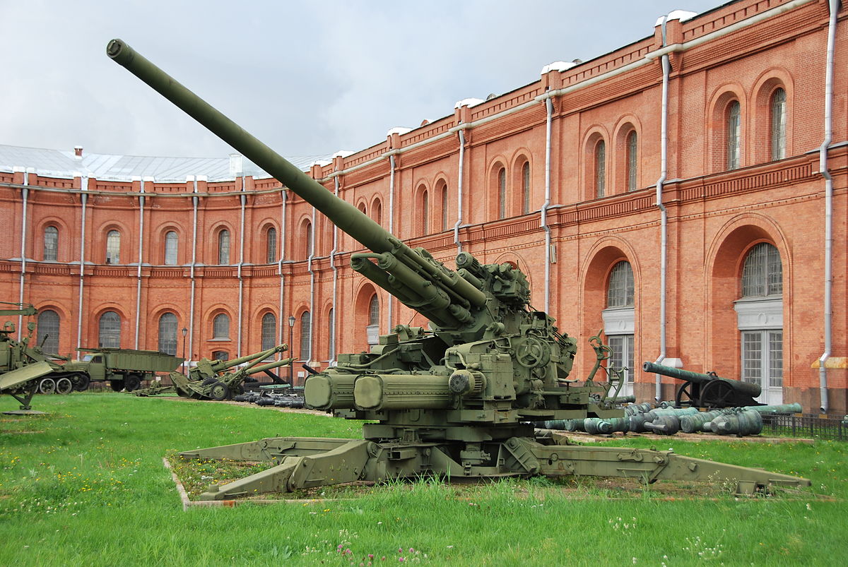 KS-30_Air_Defense_Gun_(B).jpg
