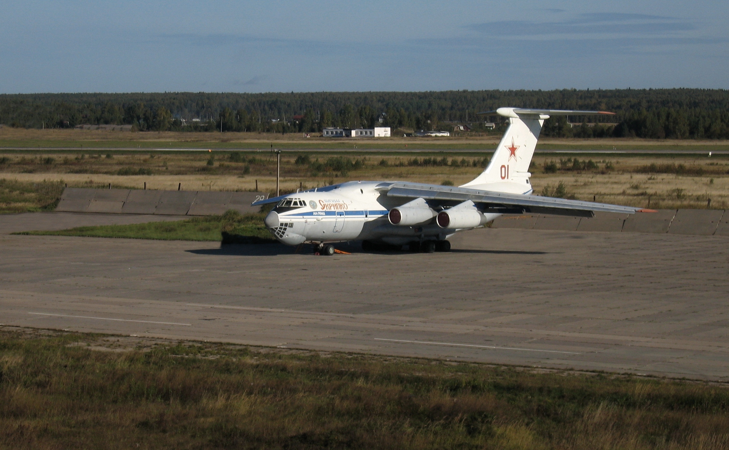 Il-76MD_Candid-B(C).jpg