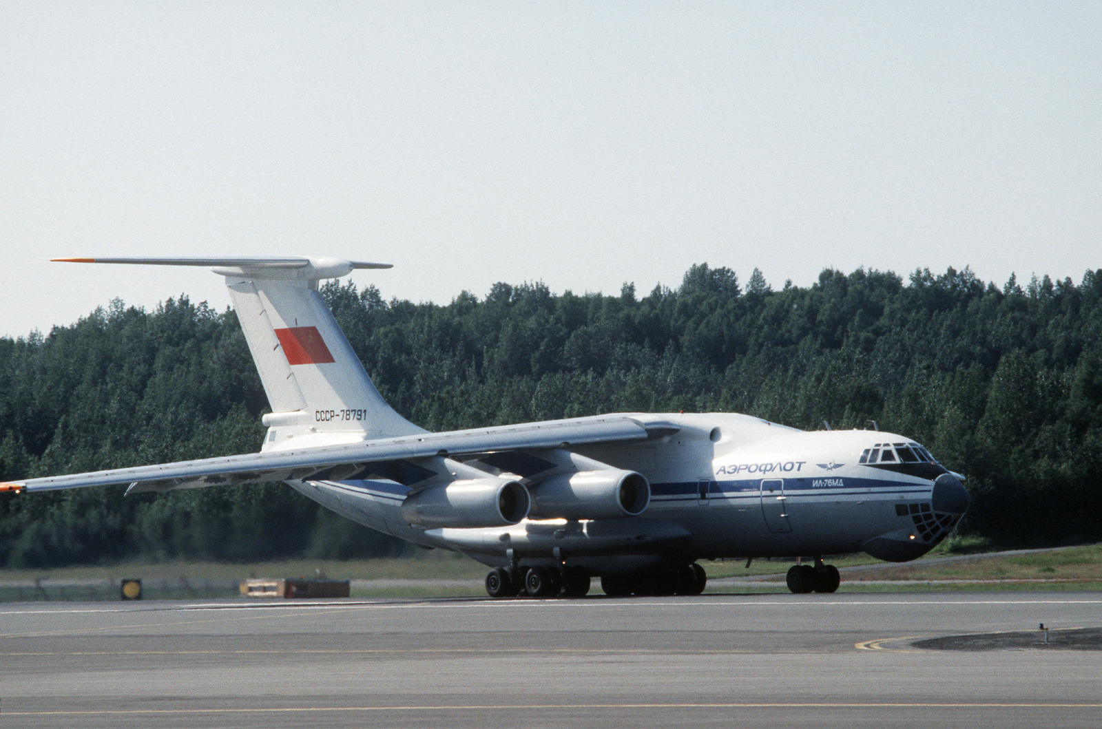 Il-76MD_Candid-B(A).jpg
