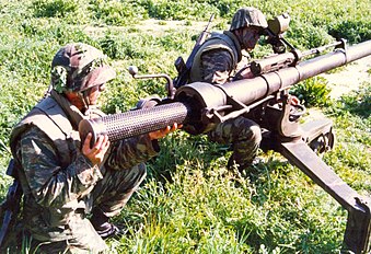 M40_recoilless_rifle(C).jpg