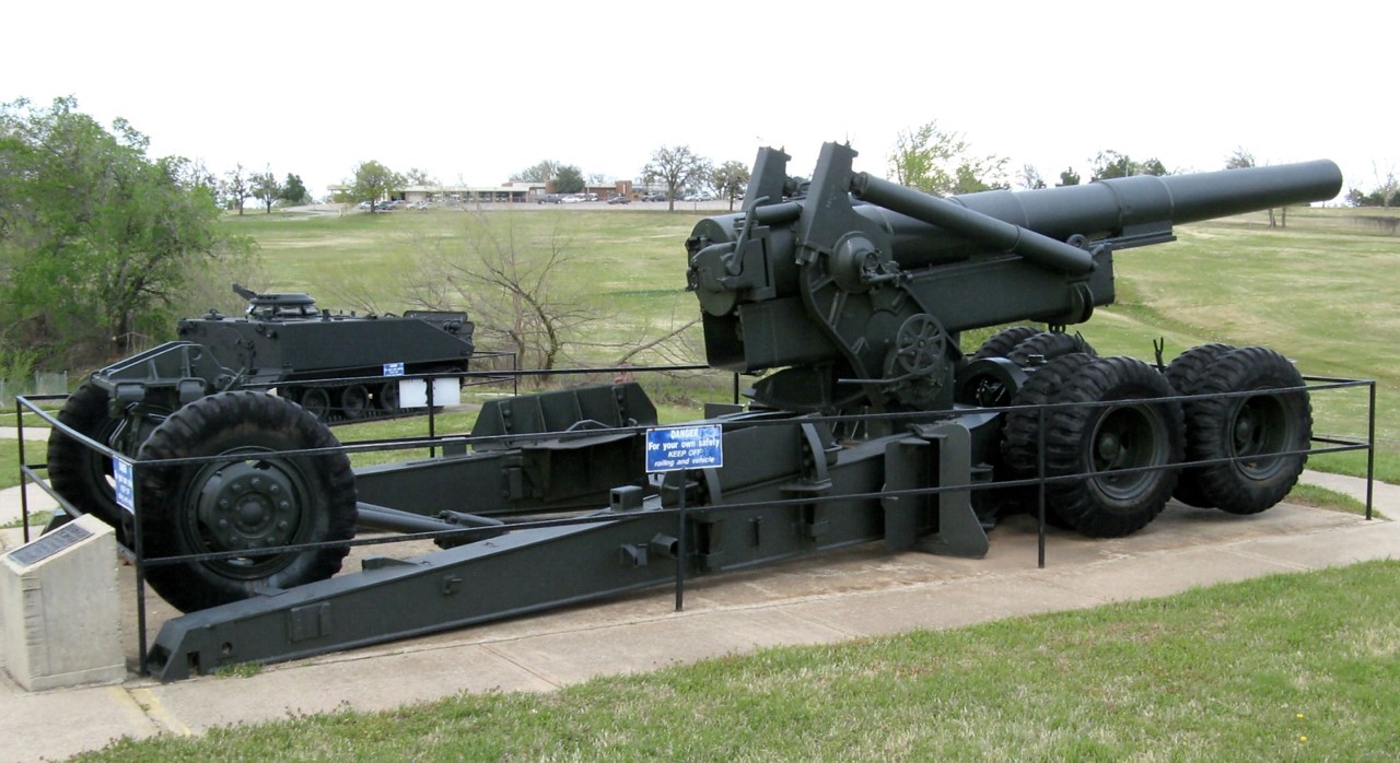 M115_American_203mm_(AA).jpg