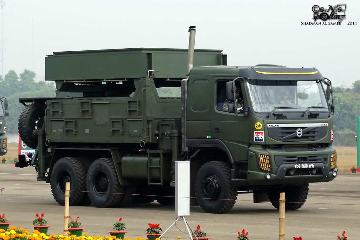 SLC-2_Chinese_Mobile_Counter-Battery_Radar(A).jpg