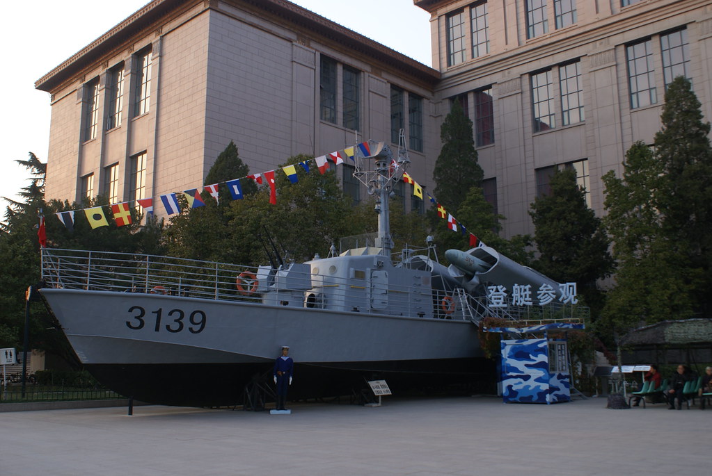 Type_024_Missile_Boat(B).jpg