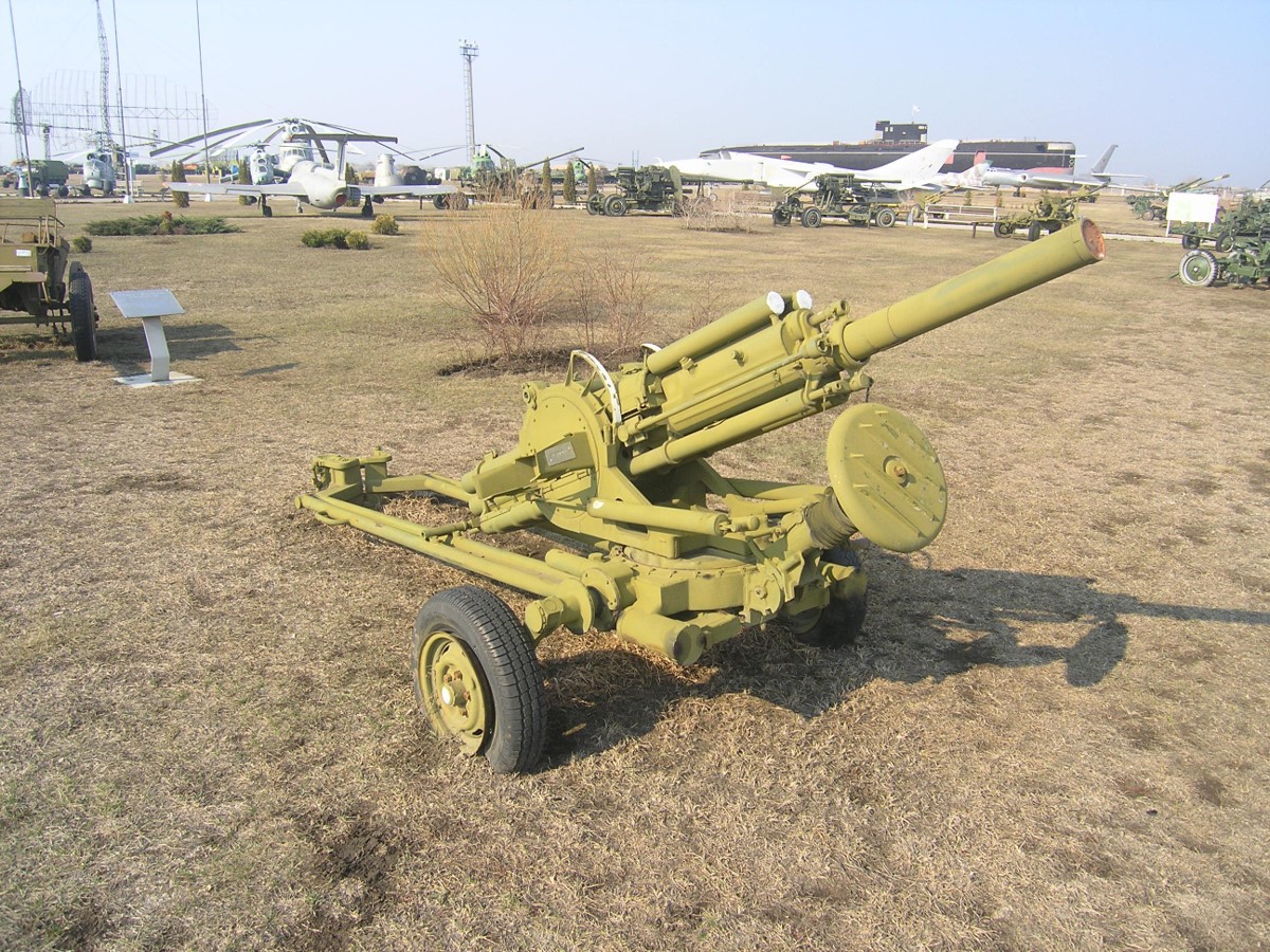 2B9_Vasilek_Russian_82mm_(A).jpg