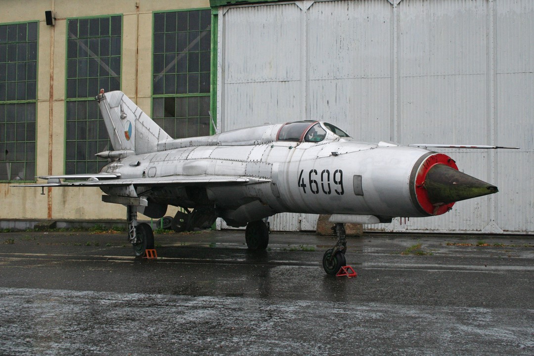 MiG_21PFM_Jet_(AA).jpg