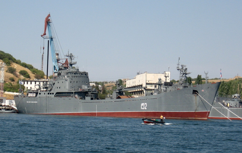 Alligator-class_landing_ship_(A).jpg