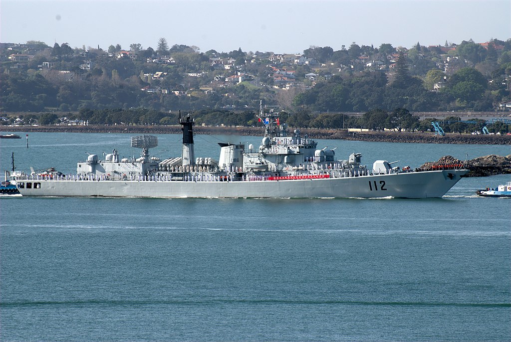 Type_052_destroyer(C).jpg