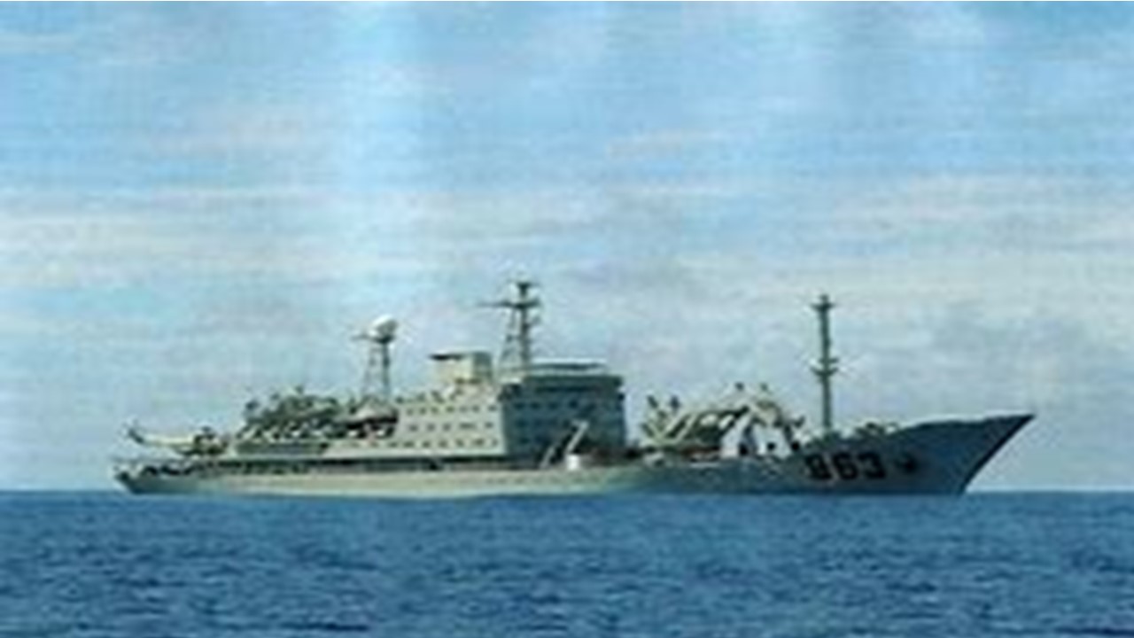 Dajiang-Class_(Type_925)_Submarine_Ship_(c).jpg