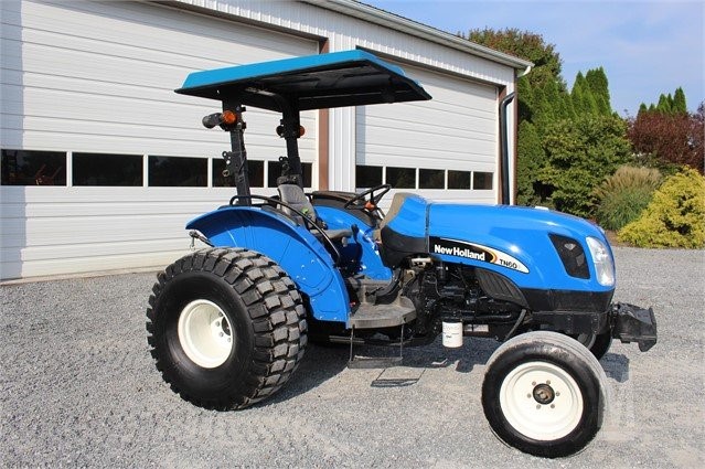 New_Holland_TN60A_(CC).jpg