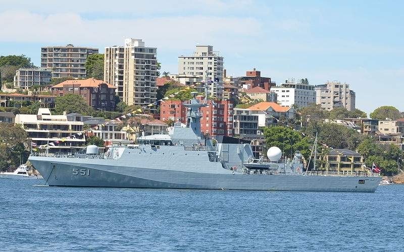 Krabi_Class_Thai_Boat_(B).jpg