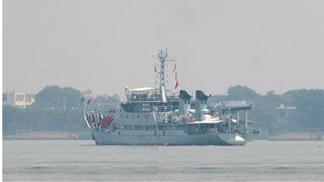 Youdian-Class_Chinese_Cable_Ship_(c).jpg