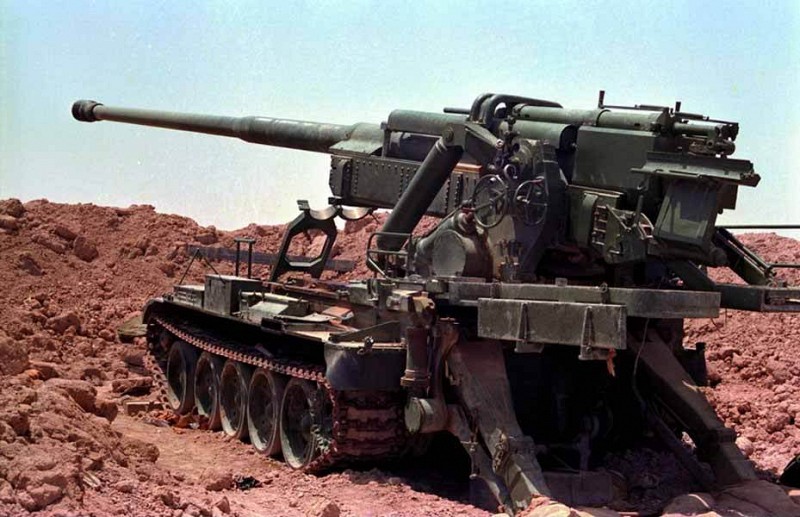 M1978_in_firing_position.jpg
