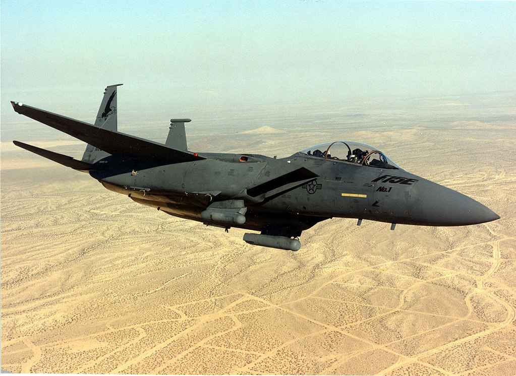 F-15E_Strike_Eagle(Bb).jpg
