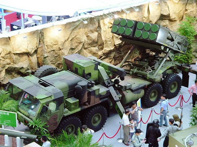 Taiwanese_RT-2000_Multiple_Rocket_Launcher(C).jpg