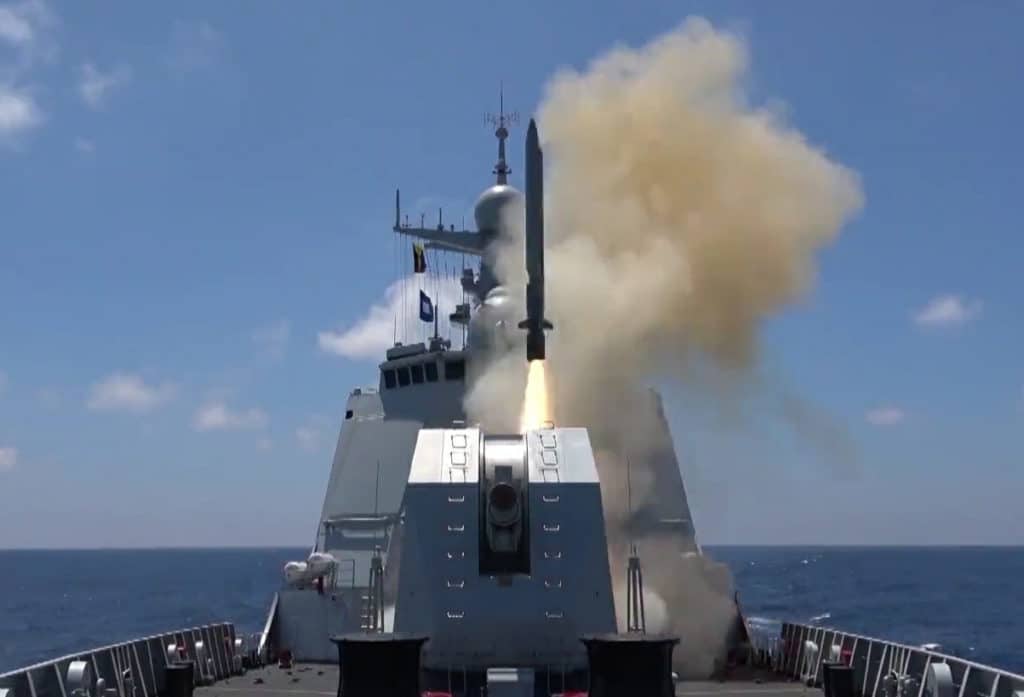 YJ-18 fired from Type 052D Destroyer. Photo: Sina News