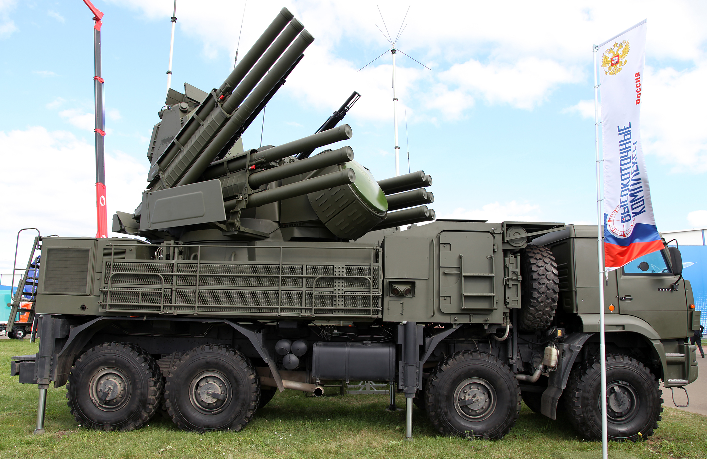 96K6_Pantsir-S1_(SA-22_Greyhound)_(C).jpg
