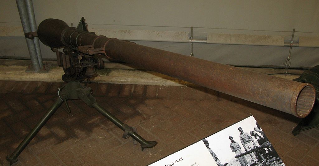M20_recoilless_rifle(B).jpg